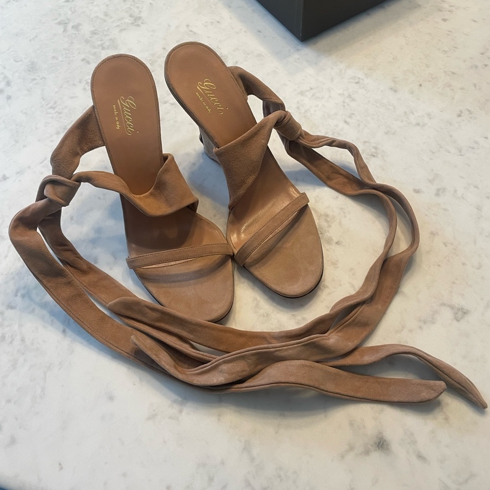 GUCCI Bamboo Accent Suede Sandals - Picture 12 of 15